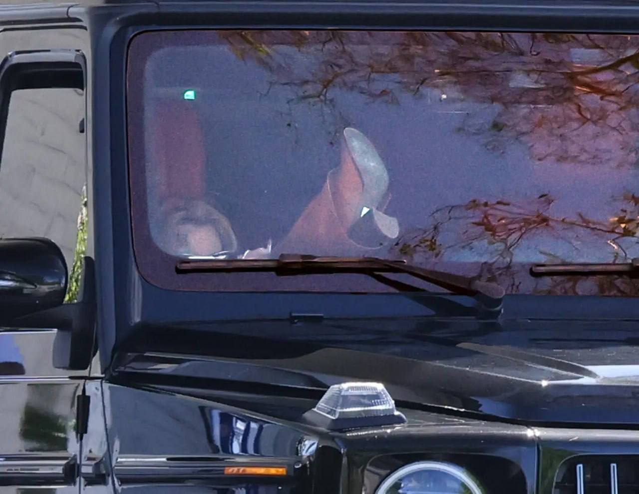 Бритни Спирс опять грозит штраф за нарушение порядка